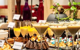Mercure Hyderabad Kcp Banjara Hills, An Accor Hotel